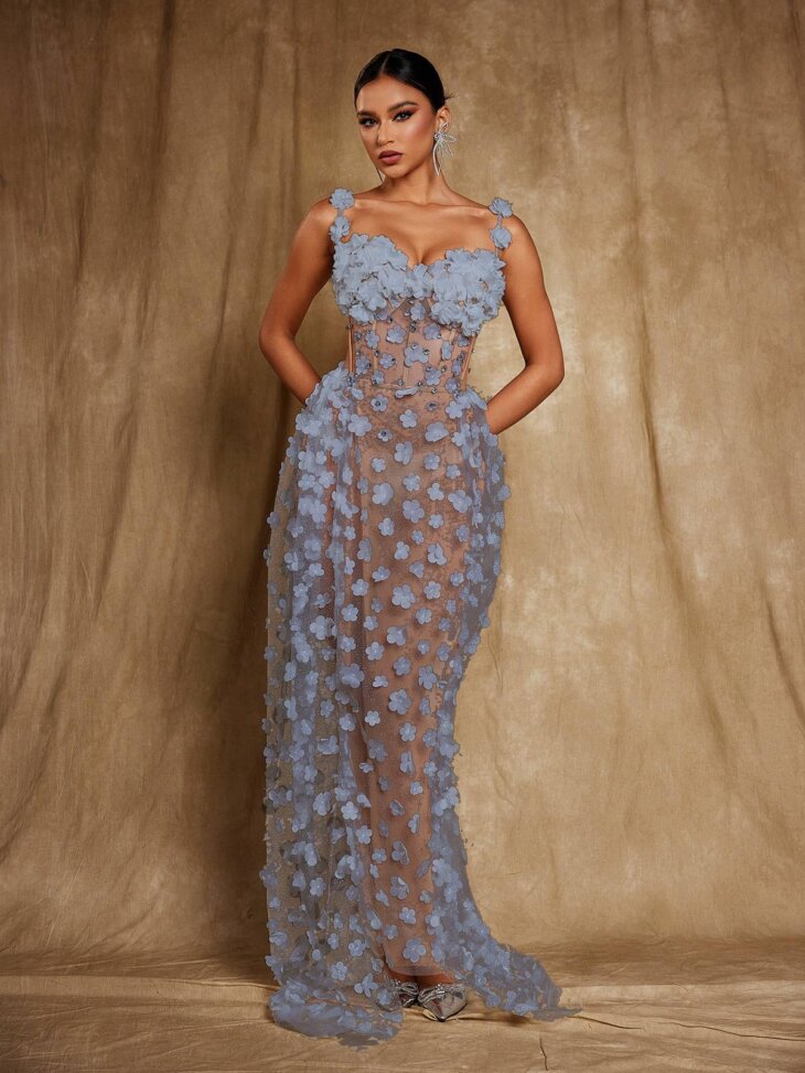Oksana - Robe longue corset à fleurs et spaghetti - Gris – Image 5