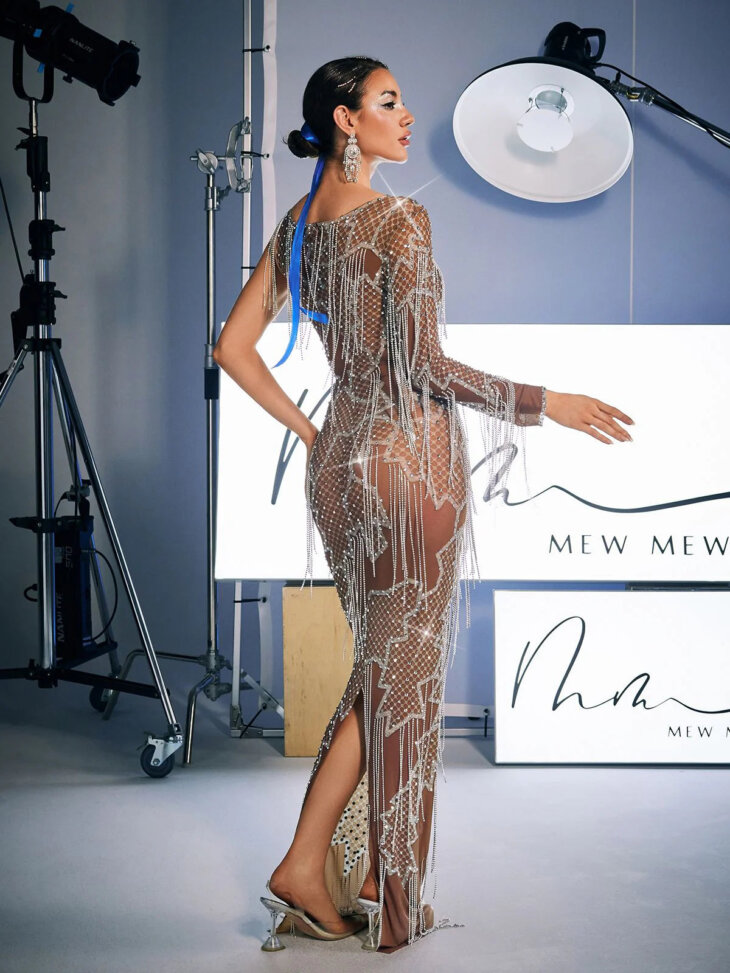 Robe longue imprimée à franges en strass Quentin – Image 4