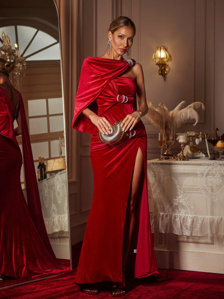Robe longue drapée fendue en velours Gabija