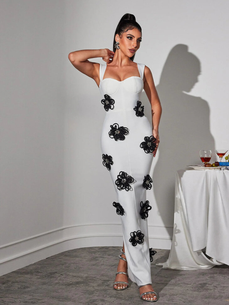 Teadoir - Mini-robe à bandes en cristal et fleurs