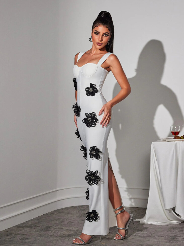 Teadoir - Mini-robe à bandes en cristal et fleurs – Image 5