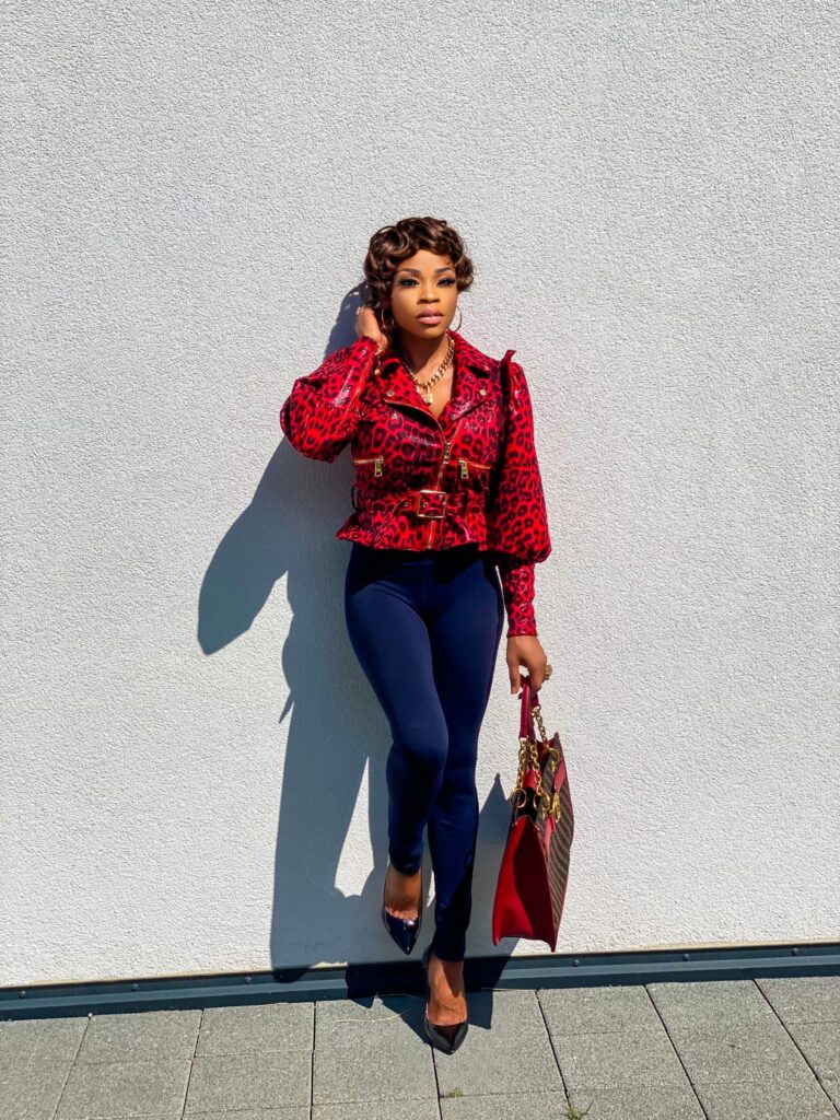 VESTE REGULAR FIT EN CUIR ÉCO AVEC IMPRIMÉ ANIMALIER – Image 3